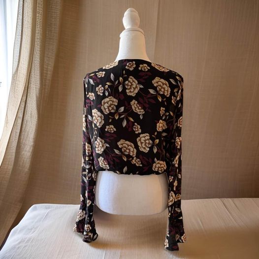 Floral Blouse Size M