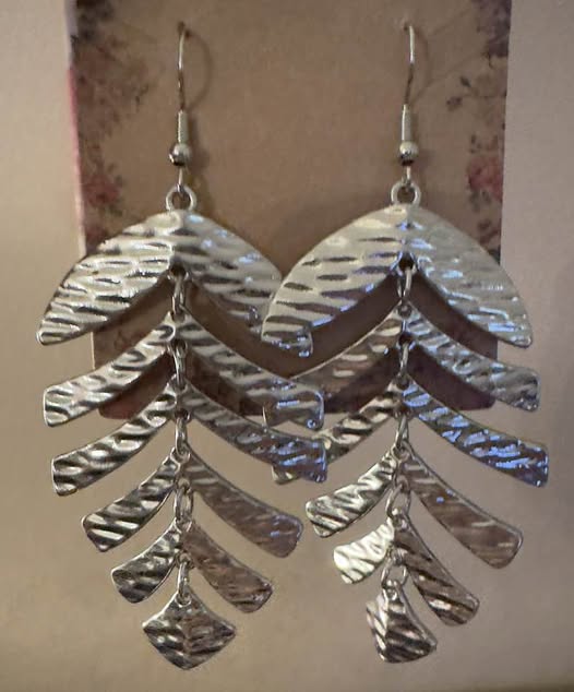 LEAF DANGLE EARRINGS