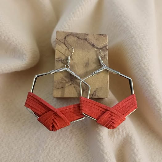 PRETTY IN RED EARRINGS