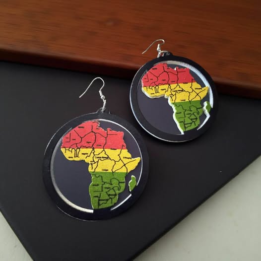 AFRICA WOOD EARRINGS