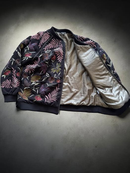 FLORAL JACKET SIZE XL - Beauty&Beyond