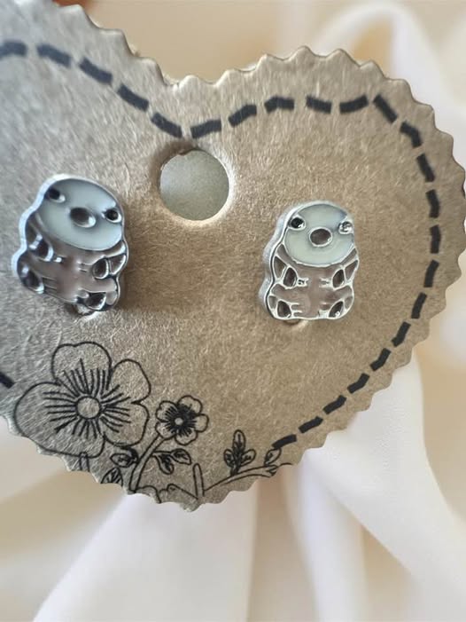 SLOTH KIDS STUD EARRINGS