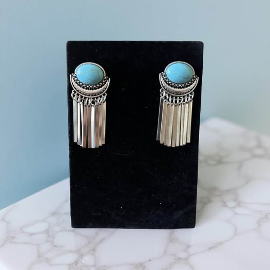 TURQUOIS CRACKLE STONE EARRINGS