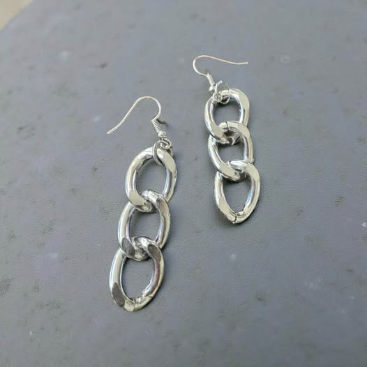 CHAIN LINK EARRINGS