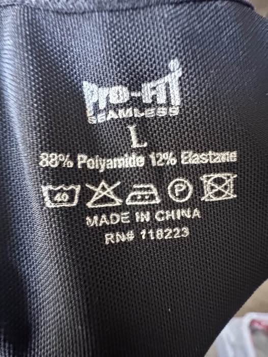 BLACK PRO FIT SPORTS BRA SIZE LARGE