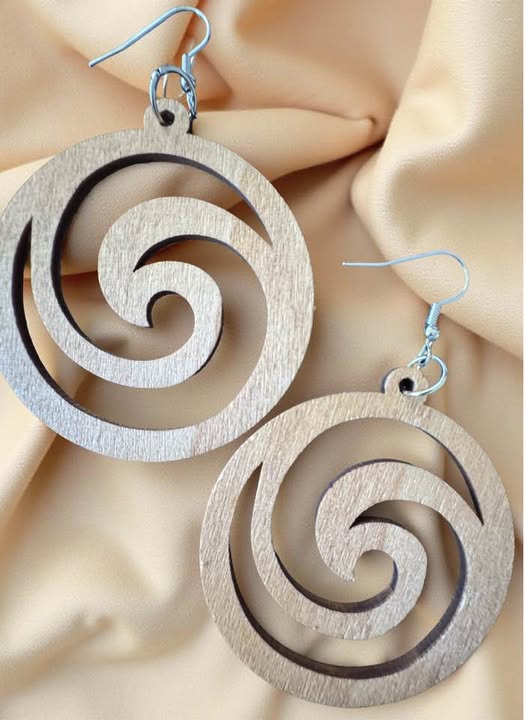 NATURAL CURLY WOOD EARRINGS