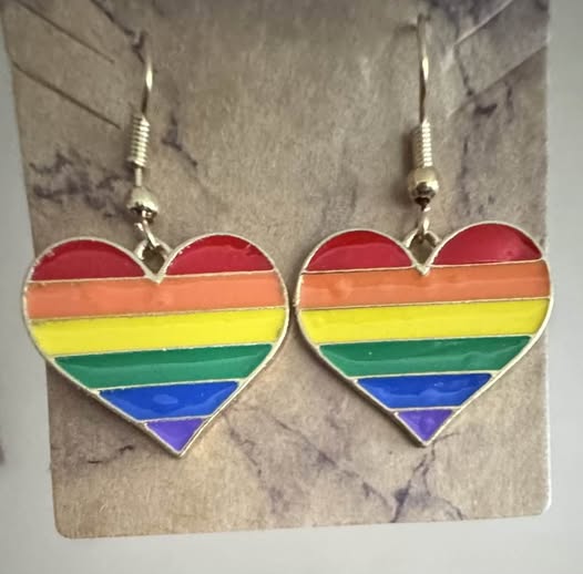 HEART PRIDE EARRINGS