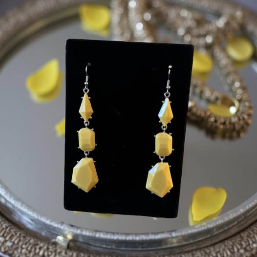 YELLOW DANGLERS