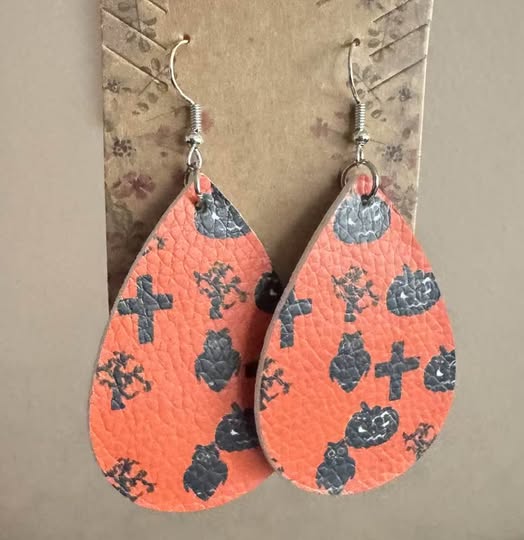 ORANGE HALLOWEEN LEATHER EARRINGS