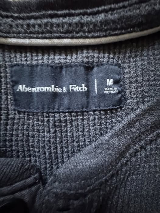 MEN'S ABERCROMBIE & FITCH DARK GREY THERMAL SIZE M
