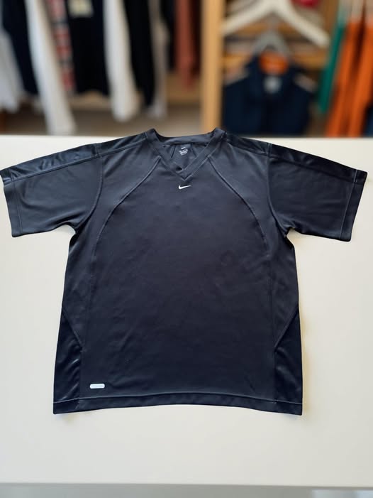 MEN'S NIKE SHIRT SIZE XL