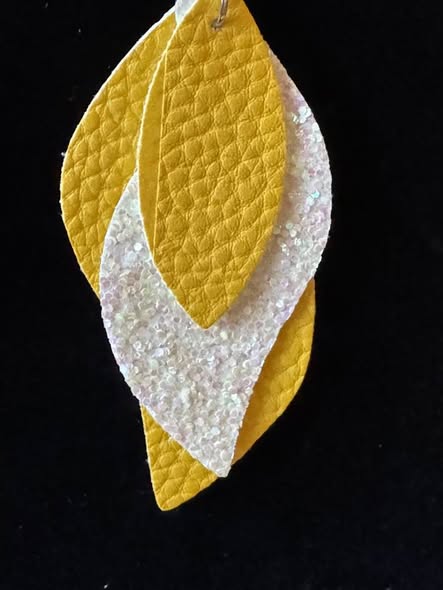 LEATHER YELLOW/MERMAID EARRINGS