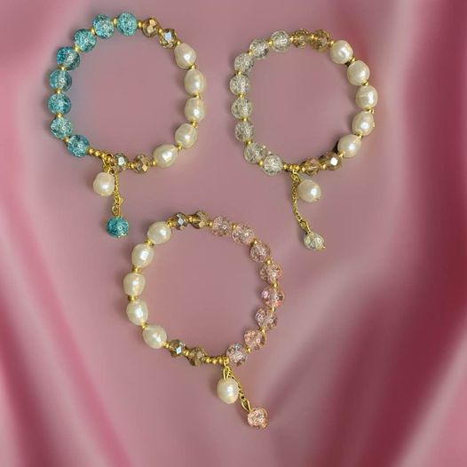 Pearl & Crystal Beads Bracelet