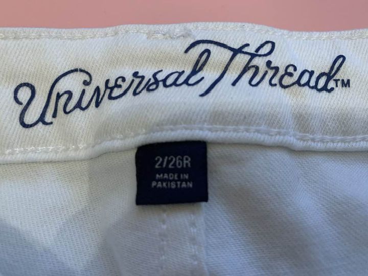 Universal Thread Jeans