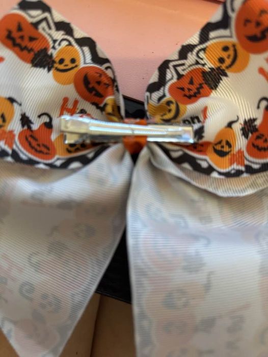 Pumpkin Bow