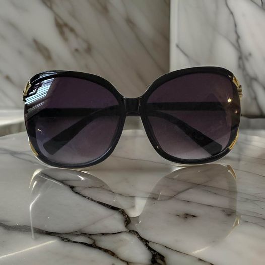 Black/Gold Sunglasses