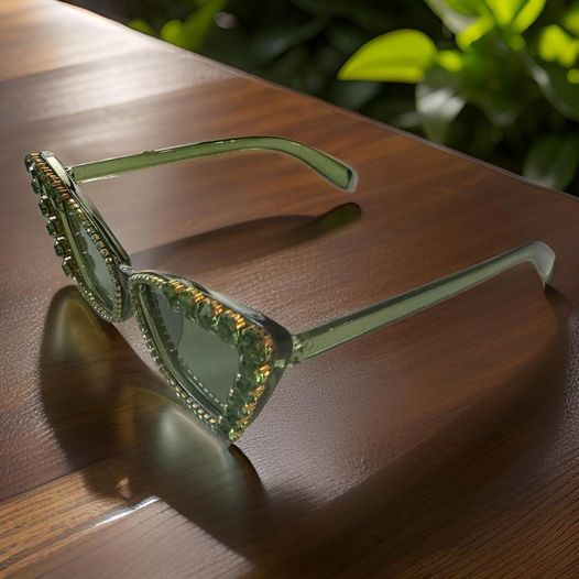 Emerald Green Rhinestone Cat Eye Sunglasses