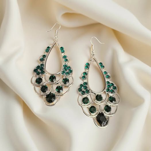 EMERALD GREEN EARRINGS