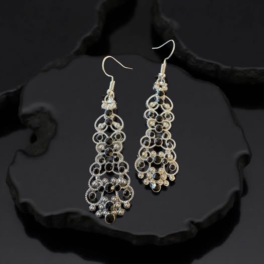 BLACK/SILVER EARRINGS