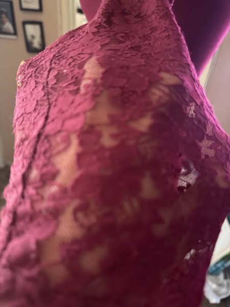 WINE LACEY TOP SIZE XS