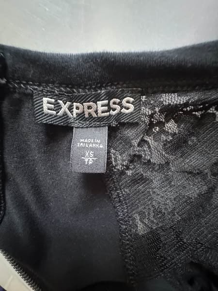 BLACK LACEY BLOUSE XS