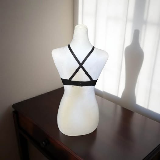 CRISS CROSS SMOOTH BRA 36B