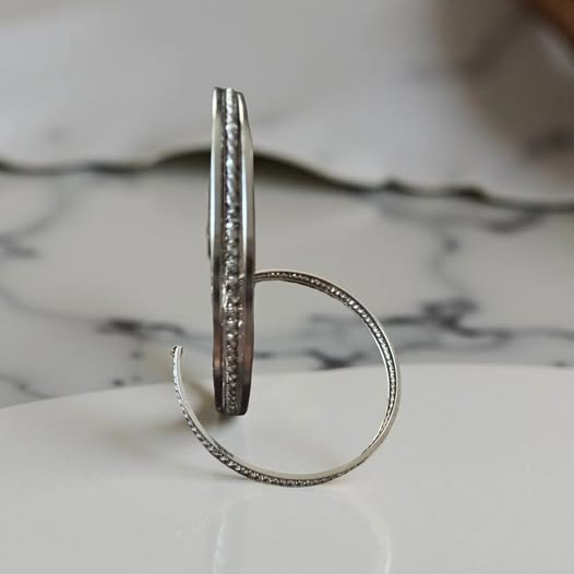 SILVER DECORATIVE HOOPS