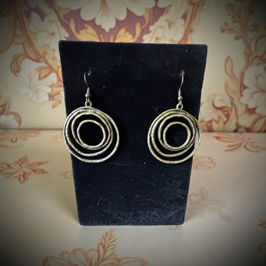 BRASS MULTIPLE CIRCLE EARRINGS