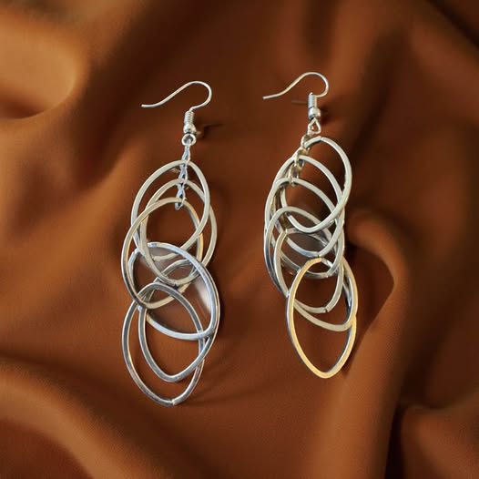 SILVER ENTWINED EARRINGS