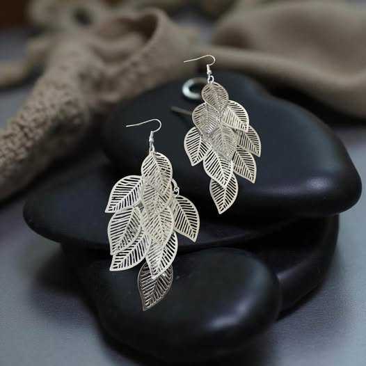 SILVER LEAF DANGLY EARRINGS
