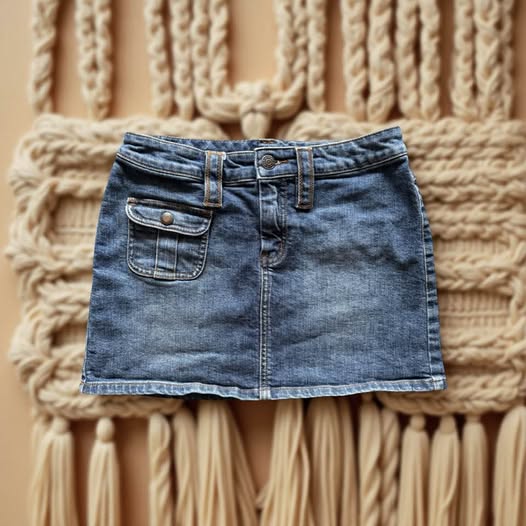 JEAN MINI SKIRT SIZE 0