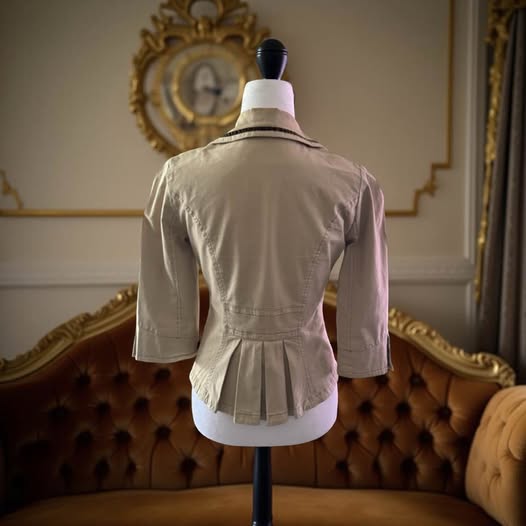 TAN/BROWN JACKET SIZE PETITE