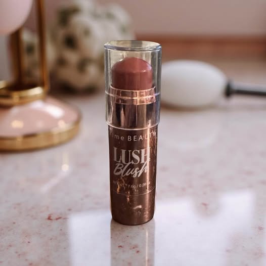 CREAMY BLUSH IN PRAIRIE