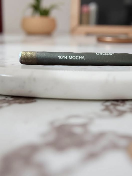 MOCHA EYELINER PENCIL