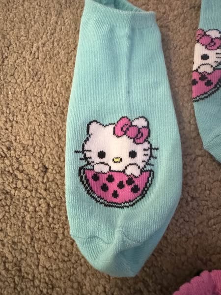 HELLO KITTY SOCKS SET OF 4