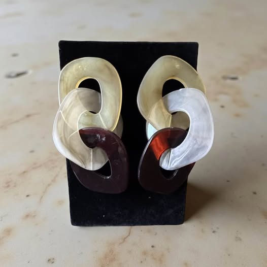 80'S STYLE ACRYLIC EARRINGS