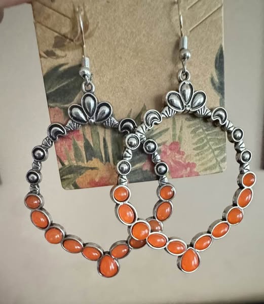 ORANGE STONE EARRINGS