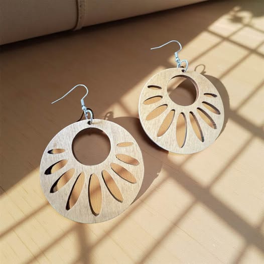 NATURAL WOOD EARRINGS