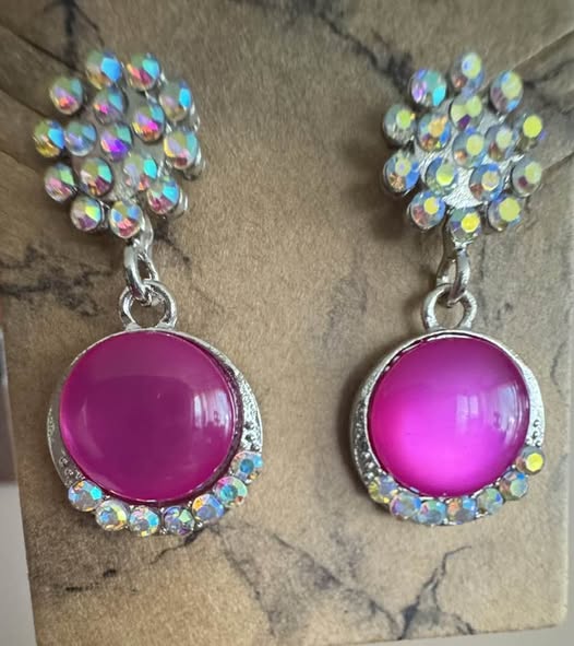 HOT PINK GEM EARRINGS