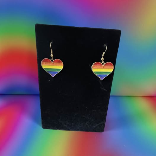 HEART PRIDE EARRINGS