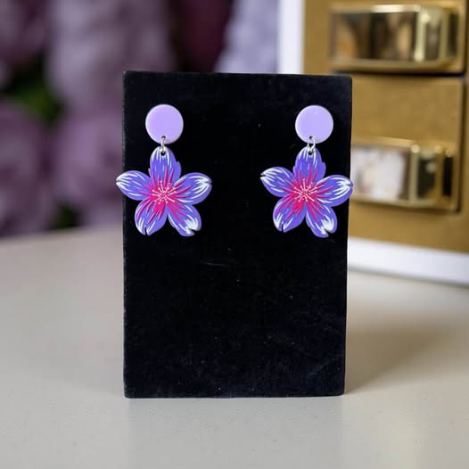 PURPLE ACRYLIC FLOWER EARRINGS