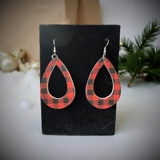 RED PLAID OVAL EARRINGS