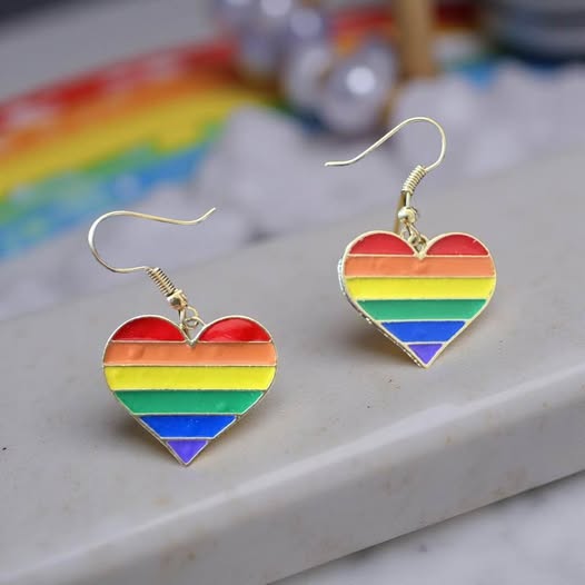 HEART PRIDE EARRINGS