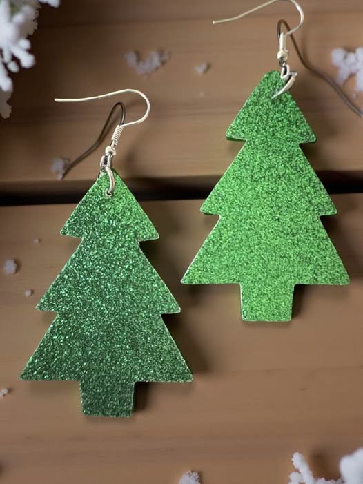 XMAS TREE EARRINGS