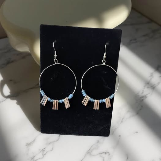 SILVER BLUE BEAD EARRINGS