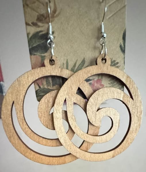 NATURAL CURLY WOOD EARRINGS