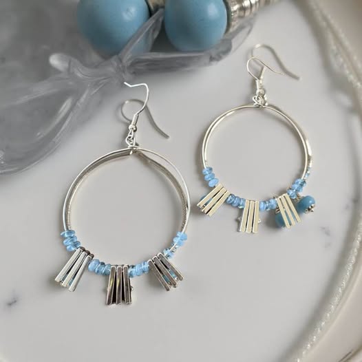SILVER BLUE BEAD EARRINGS