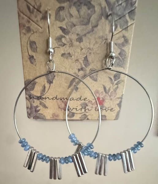 SILVER BLUE BEAD EARRINGS