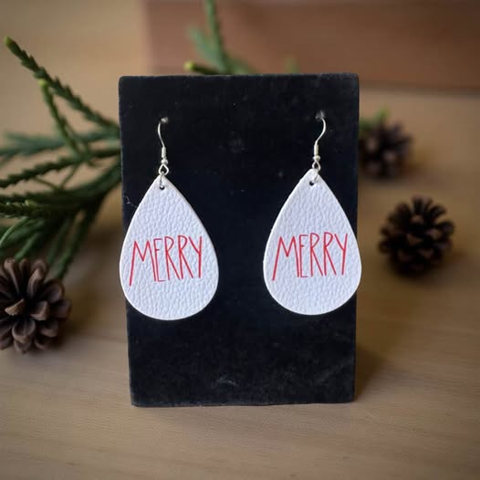 MERRY LEATHER EARRINGS