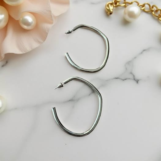 SILVER WONKY HOOPS